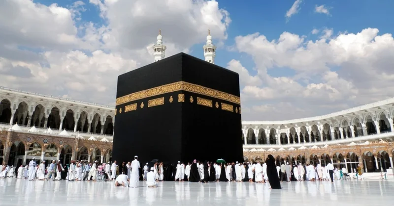 Həccə getmək istəyənlərin nəzərinə Vizaların verilmə tarixi açıqlandı