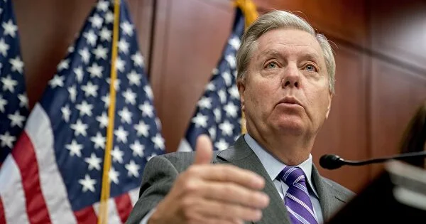 Amerikalı senator: Venesuelanı yenidən vuracağıq