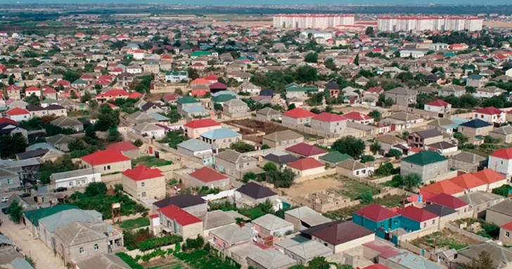 В этом году в Азербайджане могут начать оформление домов без документов