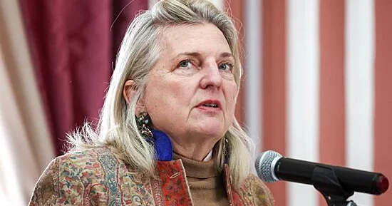 Kneissl AB vətəndaşlarını Kiyevə dəstəklərinə görə “vergi etirazına” çağırdı