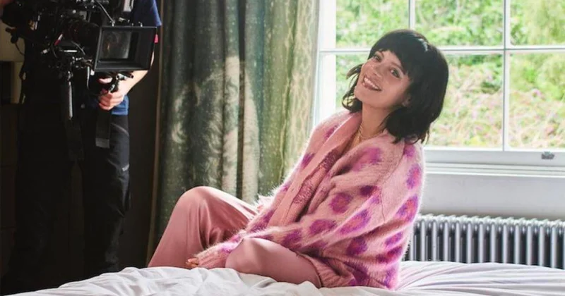 Популярная певица лечится от шопоголизма