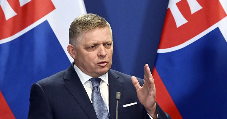 Fiko: ABŞ nin əməliyyatı dünya nizamının dağılmasının sübutudur