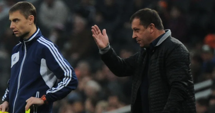 Neftçi nin baş məşqçisinin müqaviləsində xüsusi bənd var