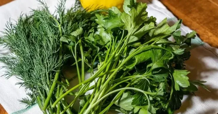 Təzyiqi salır, qanı duruldur: həkimlərin tövsiyə etdiyi sadə göyərti