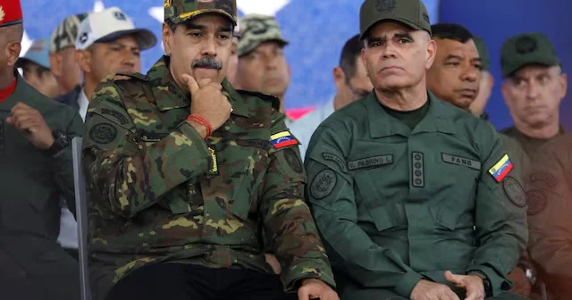 Moskvanın bir qalası da yıxıldı: Müdafiə naziri öldü, prezident tutuldu Nə baş verir?