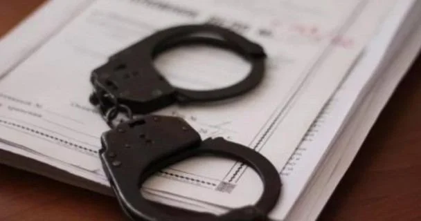 DİN 14 şübhəlini saxladı