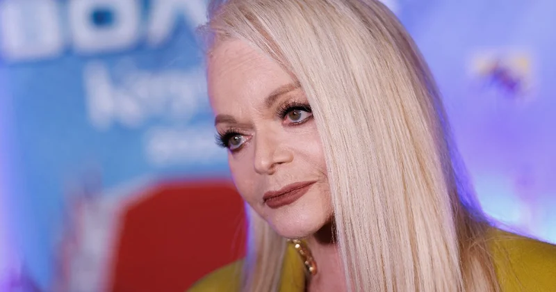 Долина не смогла собрать зал на свой юбилей Minval Politika