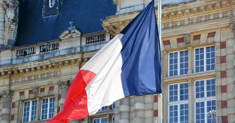 “Bu, Venesuela xalqının ləyaqətinə təcavüz aktıdır” Fransadan SƏRT REAKSİYA