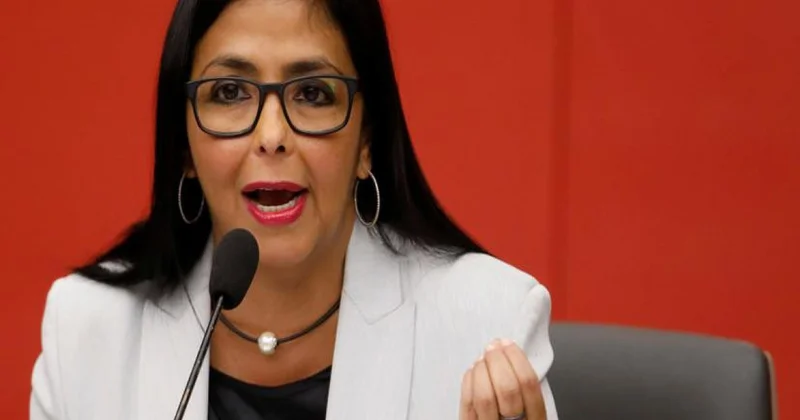 Hökuməti dövlət başçısı vəzifəsinin icrasını Delsi Rodrigezə həvalə edib