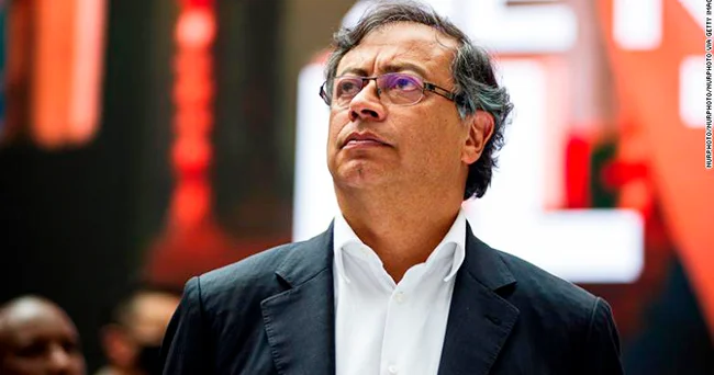 Tramp Maduronun saxlanılmasından sonra Kolumbiya Prezidentini diqqətli olmağa çağırıb