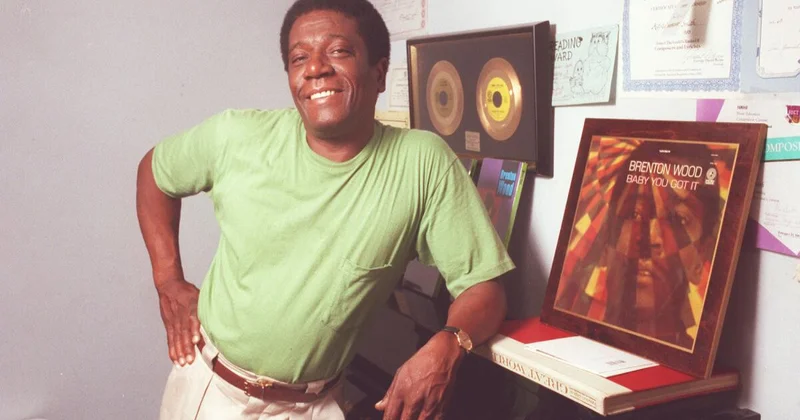 Məni sevməyini sevirəm... Günün mahnısı