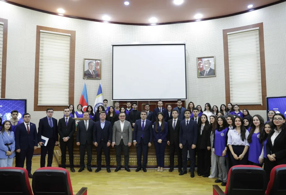 “Qalib Azərbaycan gəncliyi: Yeni çağırışlar və hədəflər” panel müzakirələr