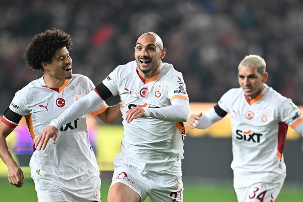 Türkiyə Supeliqası: Qalatasaray 3 xalı erkən qolla qazandı