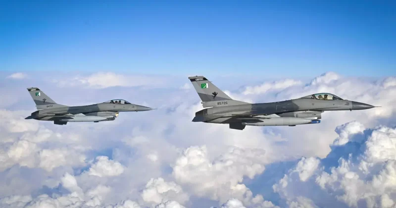 В Пакистан Токаева сопровождали истребители ФОТО