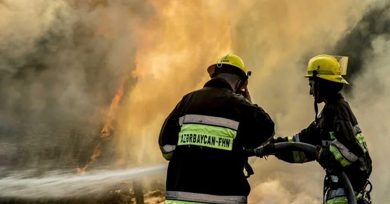 Göyçayda yaşayış binasında yanğın olub