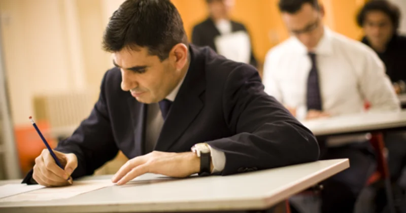 Dövlət qulluğuna qəbul üzrə test imtahanları keçiriləcək