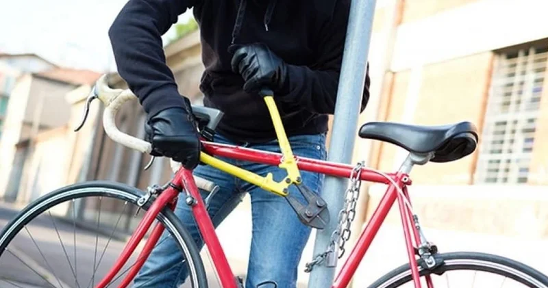 Yol pulu olmadığı üçün velosiped oğurladı, həbs edildi