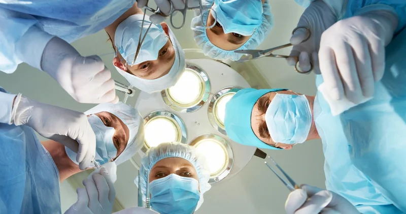 Первую пересадку лица от донора после эвтаназии провели в Испании