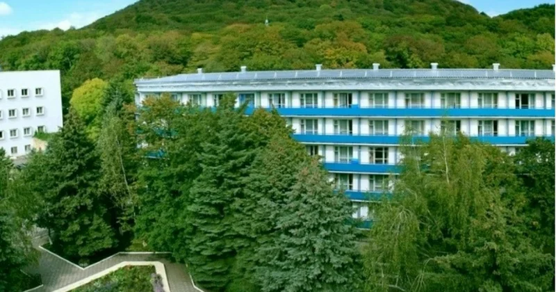 Neçə təhsil işçisi sanatoriya yollayışlarından istifadə edib?