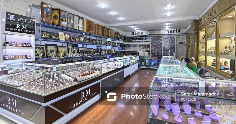 Bakıda qızıl bazarında oynayan qiymətlər Satış azalıb, sabah nə olacağı isə bilinmir