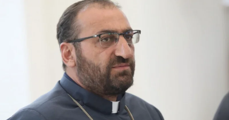 Ermənistanda arxiyepiskop Xaçatryanla bağlı qərar verildi