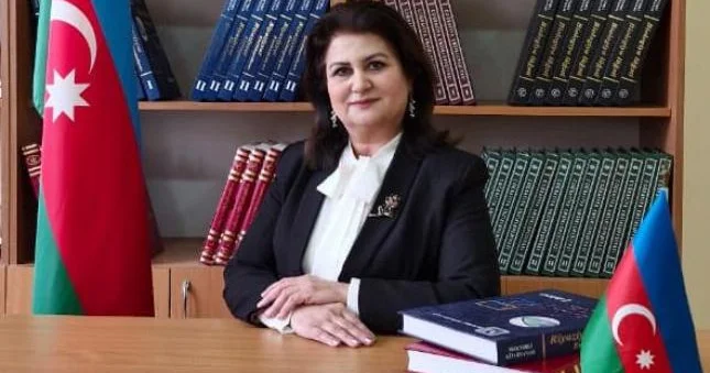 Dizi məktəb, könlü müəllim şair