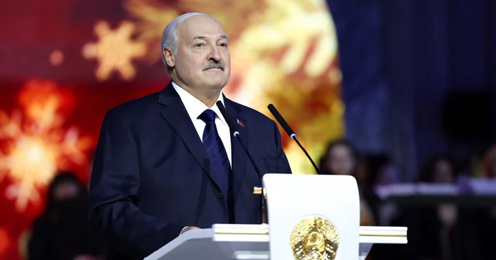 Лукашенко распорядился изменить режим уличного освещения в целях экономии