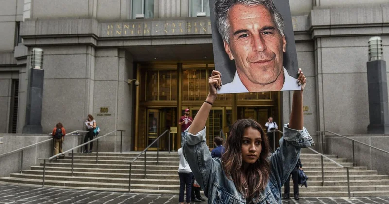 İlk dəfə eşidənlər üçün: Epşteyn kimdir? FOTO