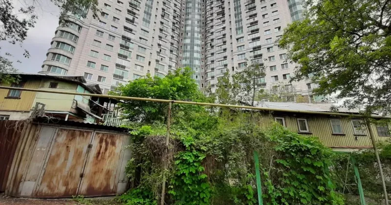 В столице Казахстана снесут сотни домов