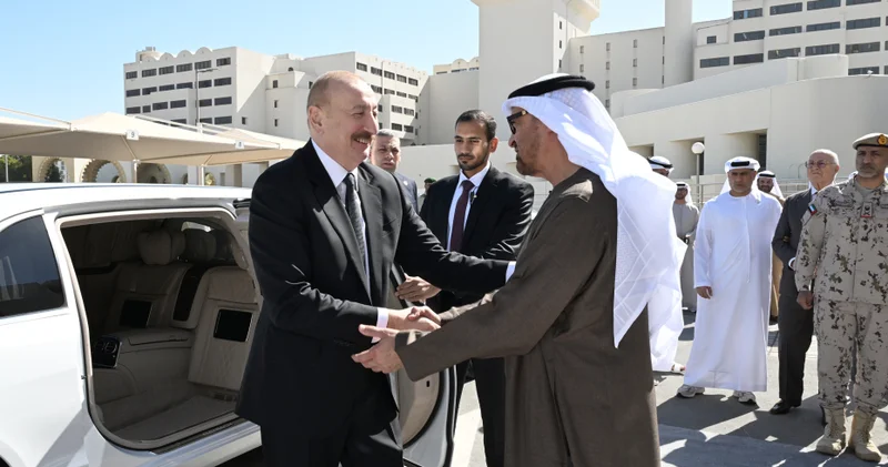 Azərbaycanın və Birləşmiş Ərəb Əmirliklərinin prezidentləri Əbu Dabidə “Sülh Qalxanı 2026” birgə əməliyyat taktiki təlimini izləyiblər YENİLƏNİB