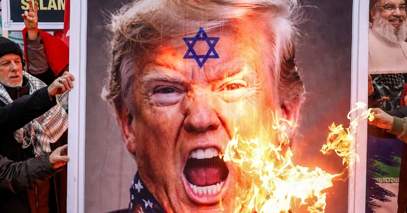 В Стамбуле сжигают портреты Трампа объектив