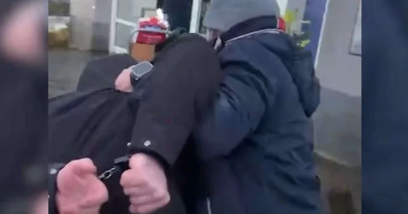 İrəvan hava limanında insident Hollandiya vətəndaşı 1 kq narkotiklə yaxalandı FOTO