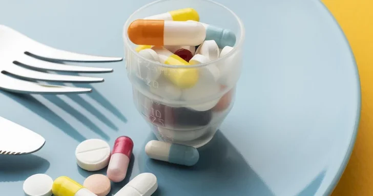 Минздрав Азербайджана объяснил, как проверить лекарства на побочку