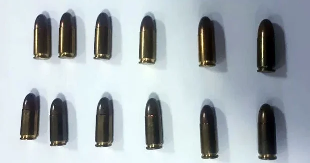 İstanbuldan gələn şəxsin yükündə güllə tapıldı