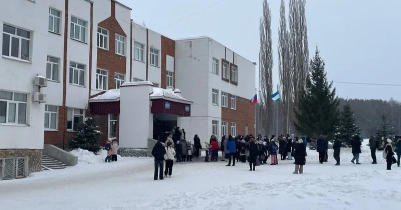 Rusiyada şagird nifrət etdiyi müəllimini məktəbdə güllələdi