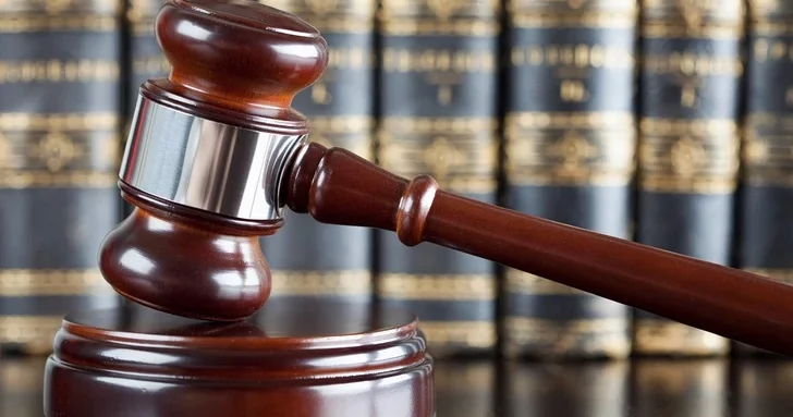 Подмосковный кошмар: отчим в инвалидном кресле бил детей битой, мать душила и поливала кипятком