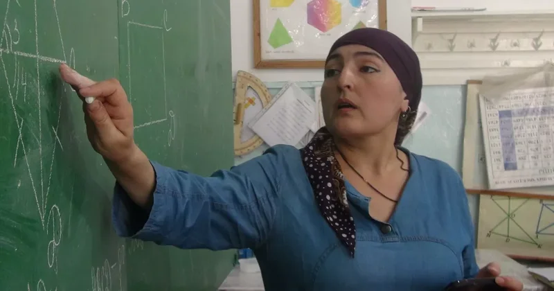 Педагоги из Узбекистана отправились в Китай изучать ИИ