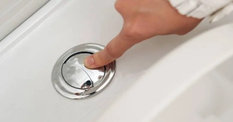 Tualetlərdə niyə iki sifon düyməsi var? Səbəb sadəcə suya qənaət deyilmiş