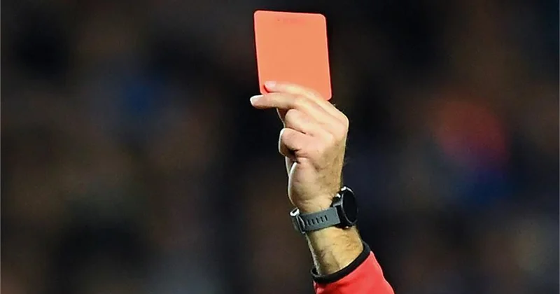 Azərbaycan çempionatında hər turda neçə vərəqə göstərilir? Hakimliyin mənzərəsi