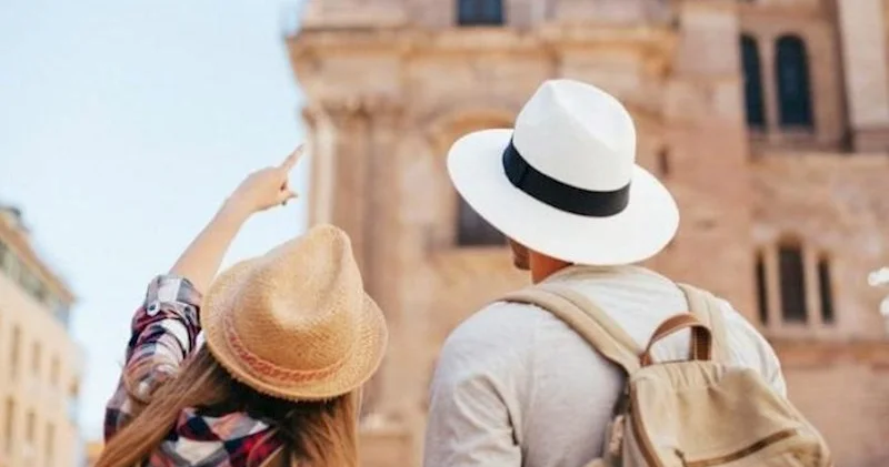 Azərbaycanlı turistlər xaricdə adambaşına 1 600 manat xərcləyiblər