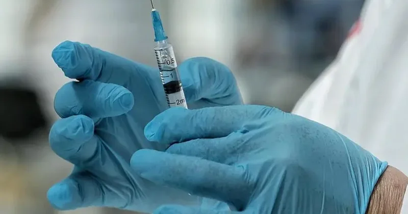 Dünyada ilk dəfə uşaqlar üçün xərçəng əleyhinə peyvənd sınağı keçiriləcək