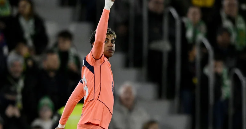 Yamal “Barselona”dakı karyerası barədə danışıb