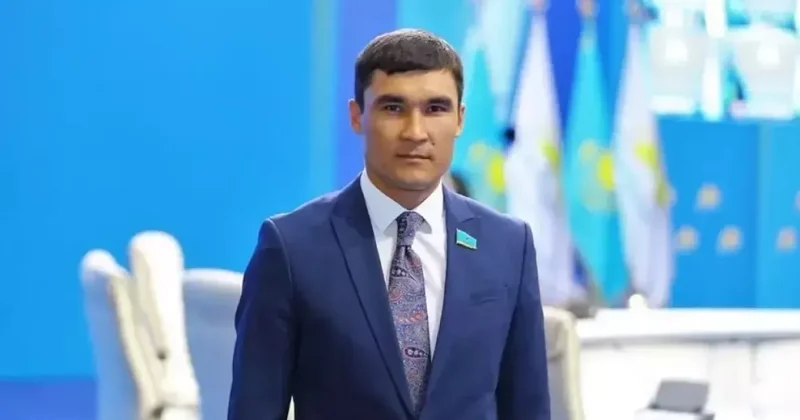 Уволившийся после скандала в Казахстане олимпийский чемпион в тот же день получил должность