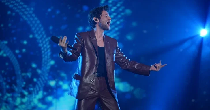 Спустя 15 лет после победы: Эльдар Гасымов вновь в центре внимания фанатов Евровидения