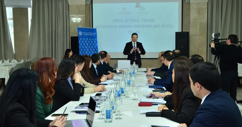 Kollec rəhbərləri üçün təlimlərə başlanılıb