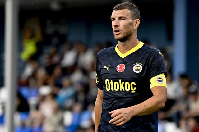 Edin Dzeko yığmaya çağırıldı