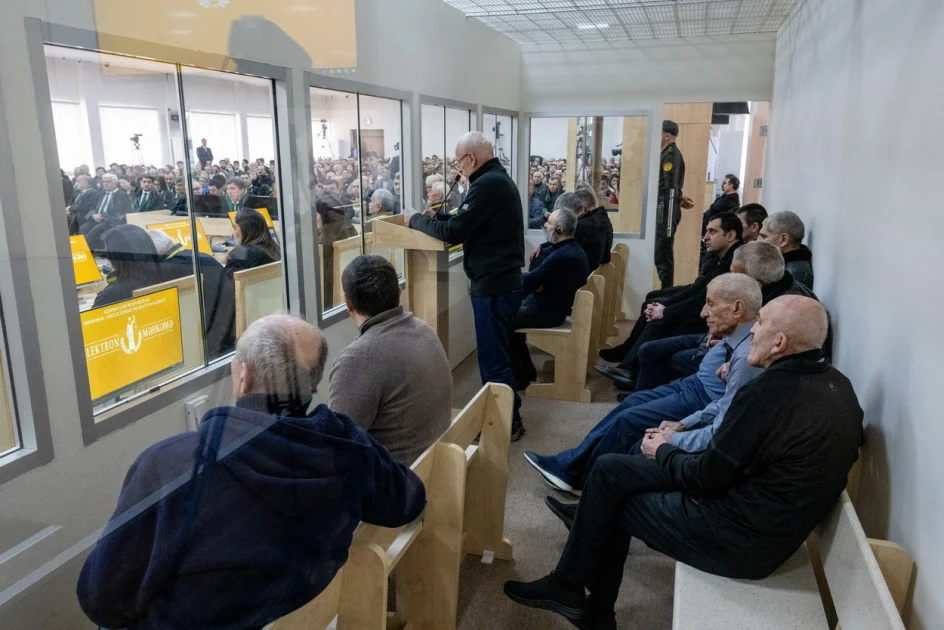 “Paşinyan bizə kiminləsə danışmağı qadağan etmişdi” “Nürnberq Məhkəməsi”