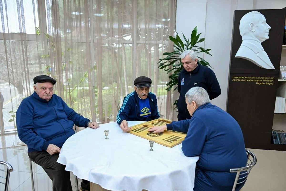 “İdman həftəsi” çərçivəsində ahıllar üçün yarış FOTO