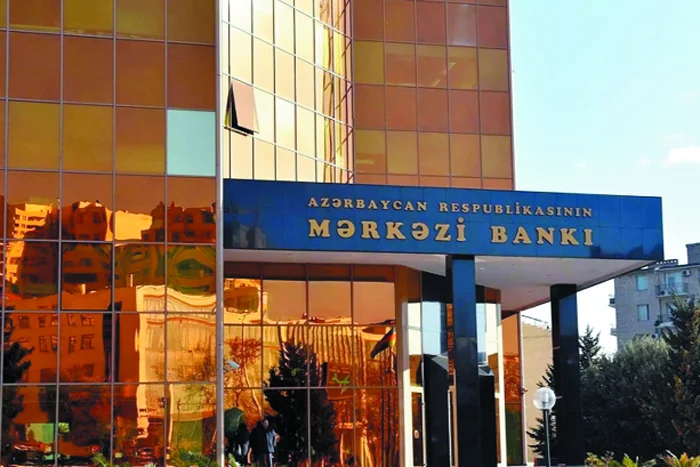 Azərbaycan Mərkəzi Bankının valyuta ehtiyatları 6 % ə yaxın azalıb