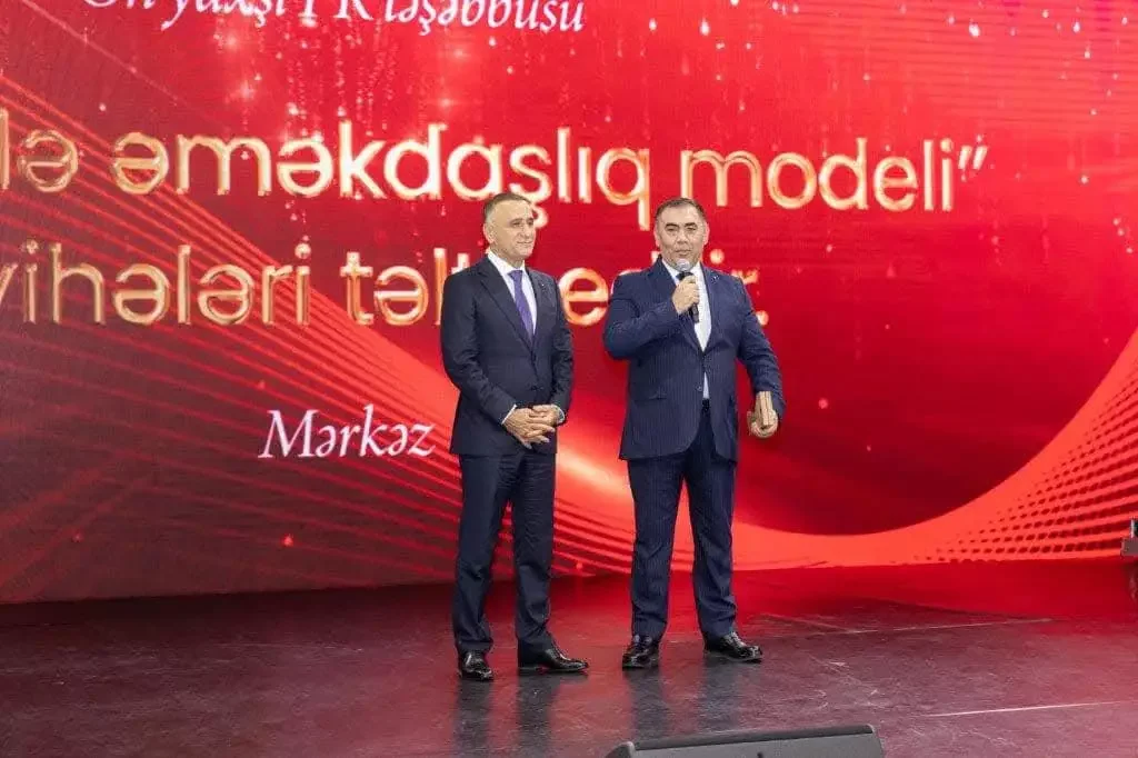 “Veysəloğlu”nun PR komandası təltif olunub FOTO